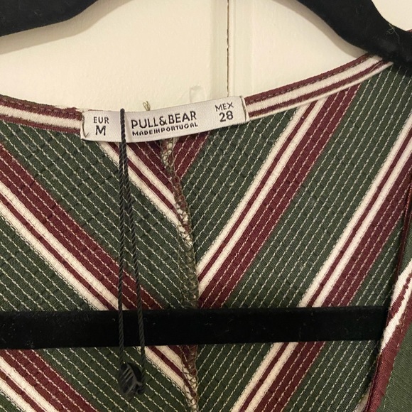 Green striped jumpsuit - Picture 3 of 4